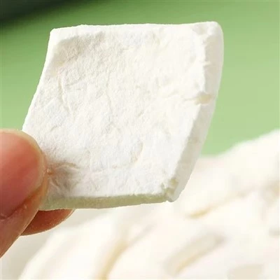Bekukan-Kepingan Kelapa Kering